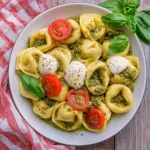 Tortellini Salat mit Pesto (schnelles Rezept)